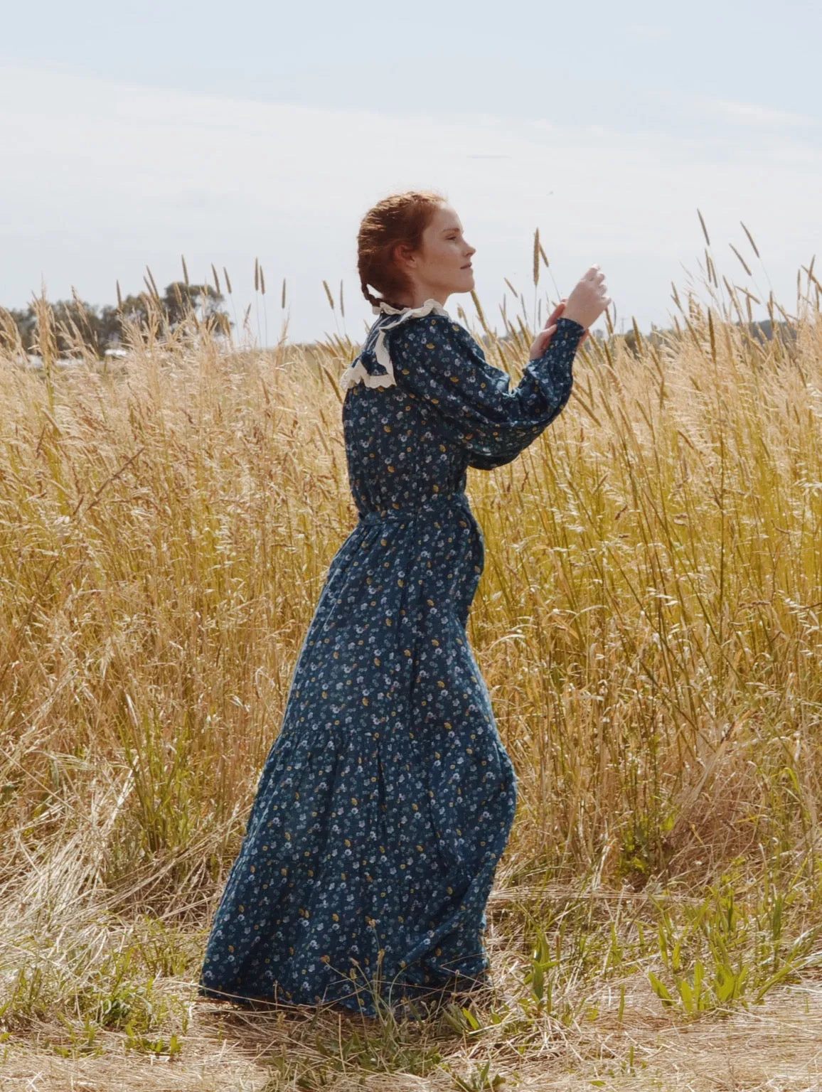 100% RECYCLED COTTON - CLOTHILDE DRESS BLUE FLORAL