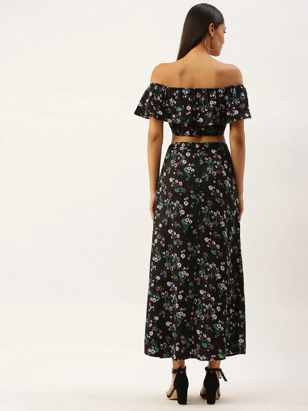 Berrylush Women Black Floral Printed Top And Skirt Set