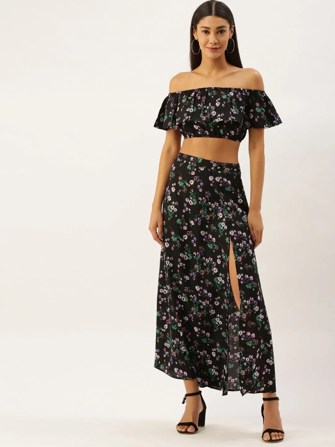 Berrylush Women Black Floral Printed Top And Skirt Set