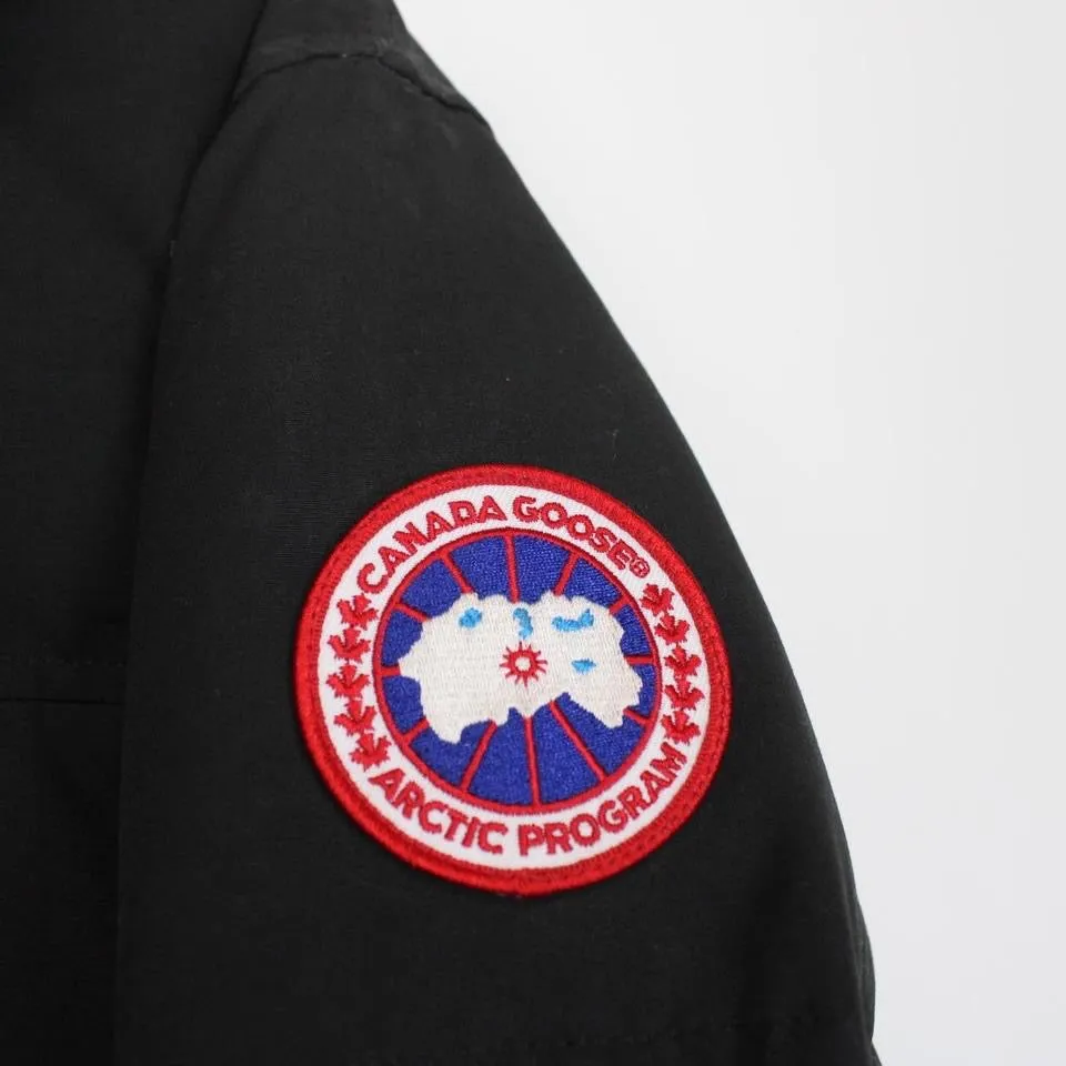 Canada Goose Macmillan Parka Down Jacket Large