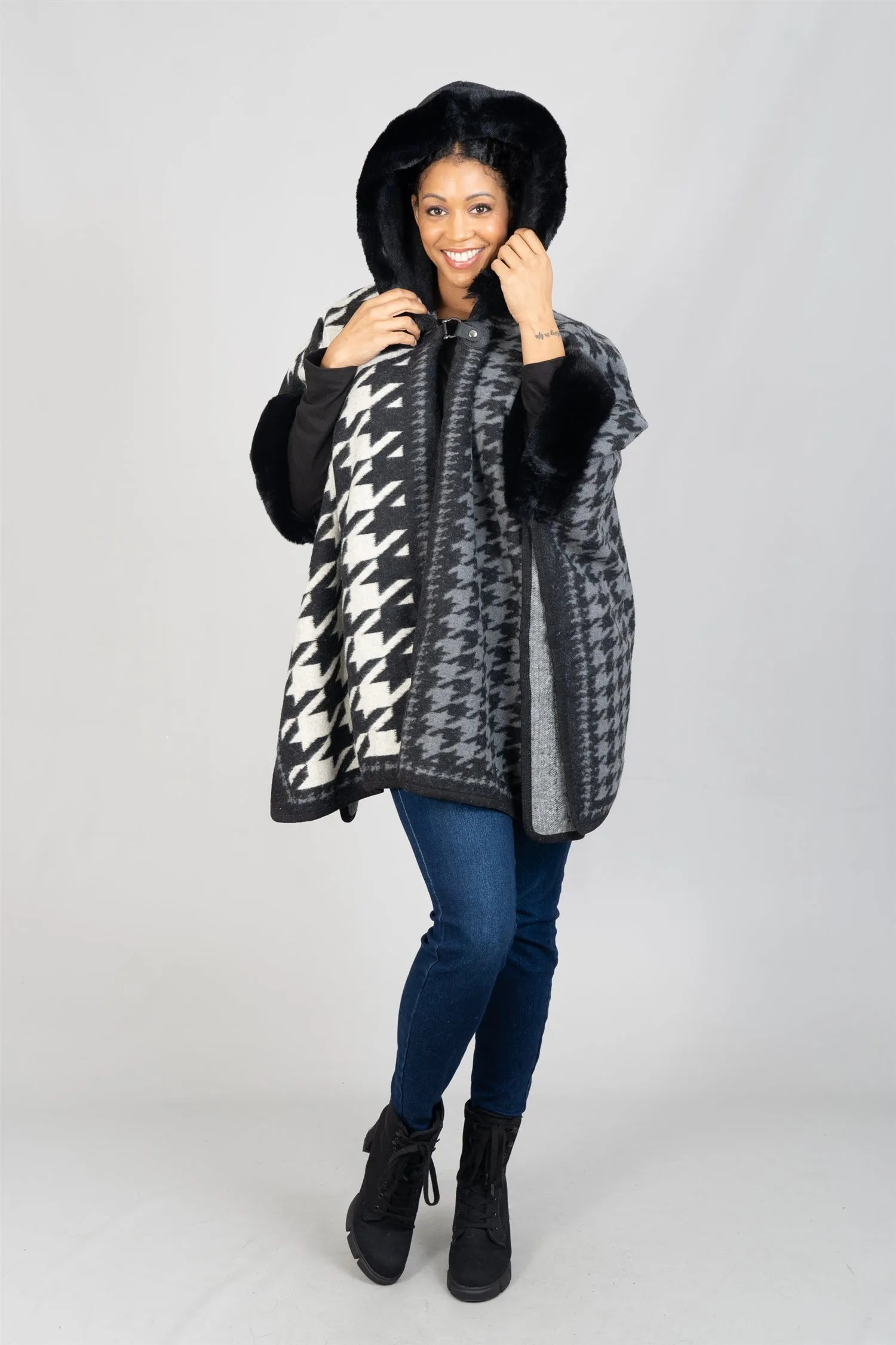 Fashion A101 Faux Fur Trim Cape