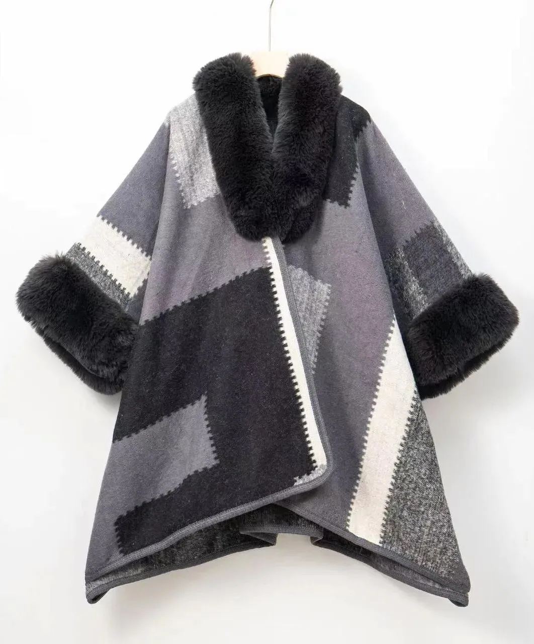 Fashion A611 Faux Fur Trim Cape