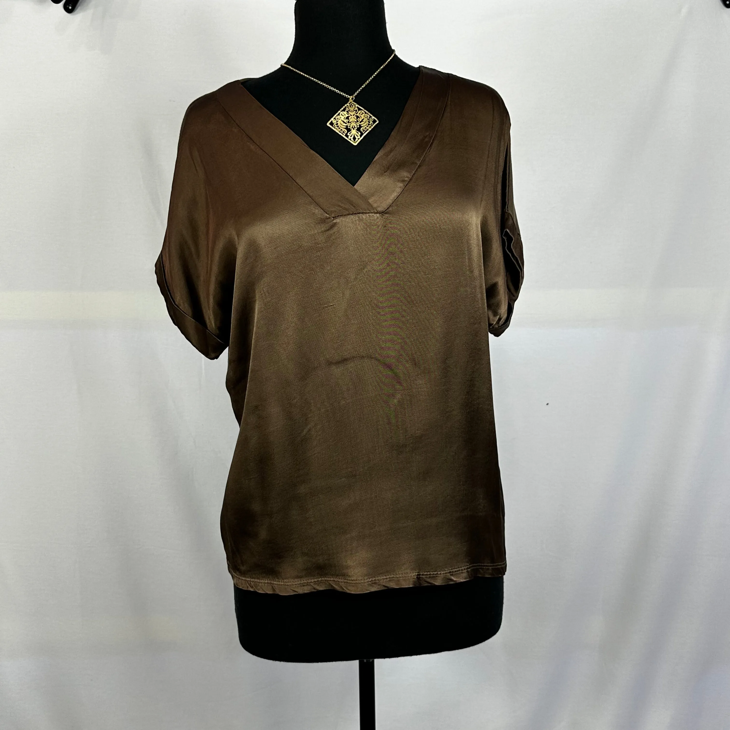 Italian V-Neck Top With Front Satin Finish