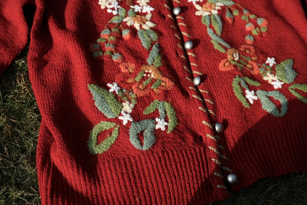 Retro Embroidery Christmas Sweater Cardigan