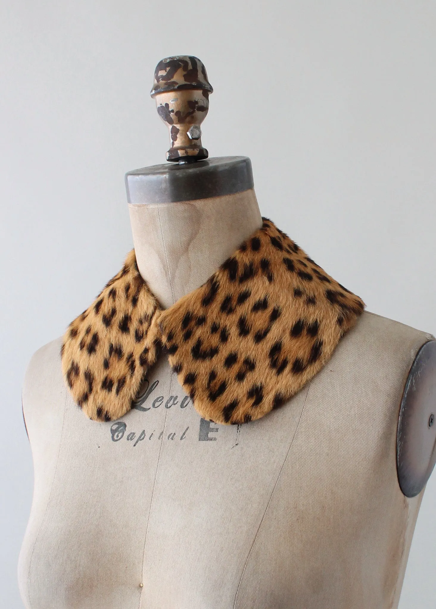 Vintage 1950s Leopard Fur Collar