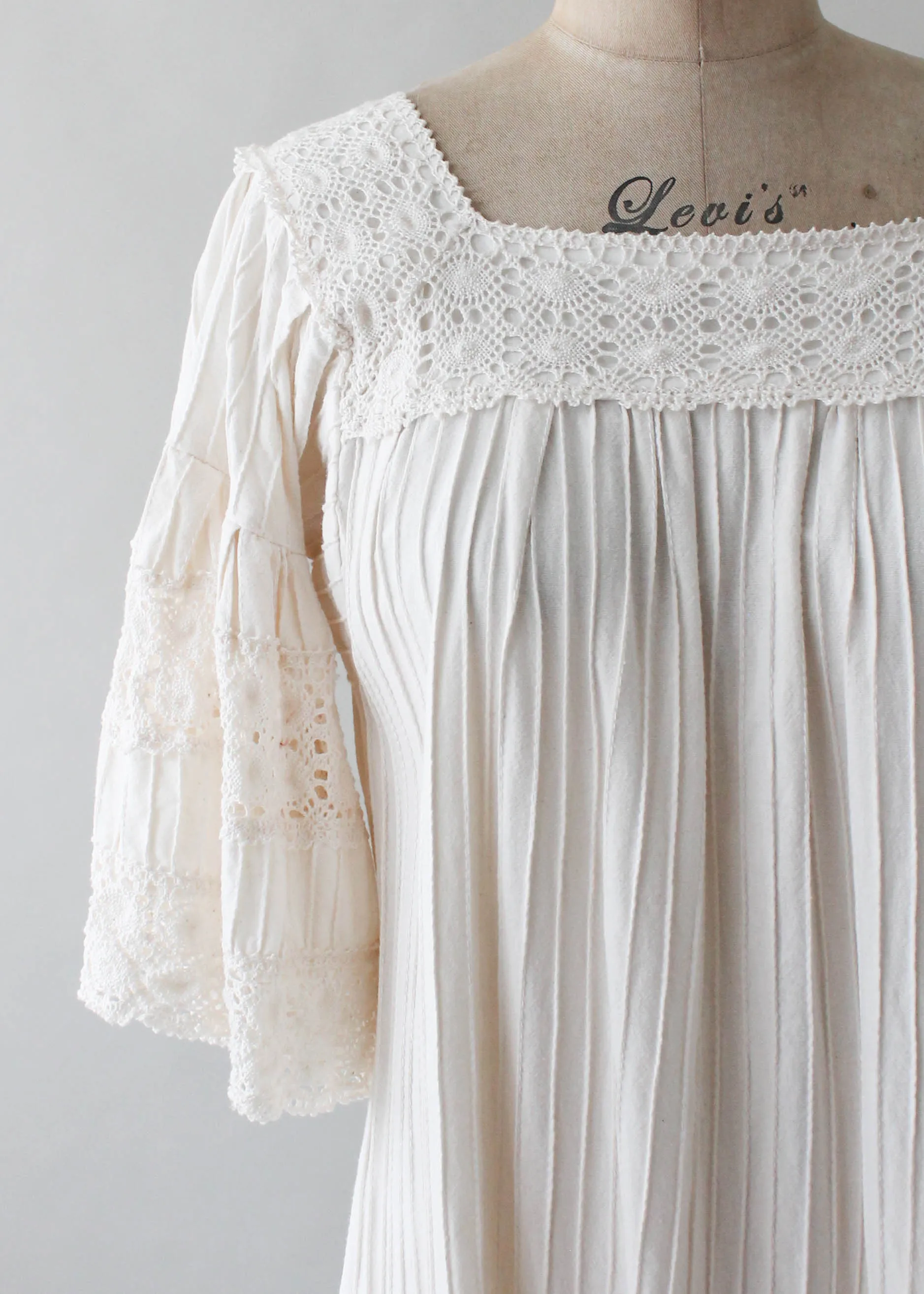 Vintage 1960s Muslin Cotton and Lace Mexican Dress